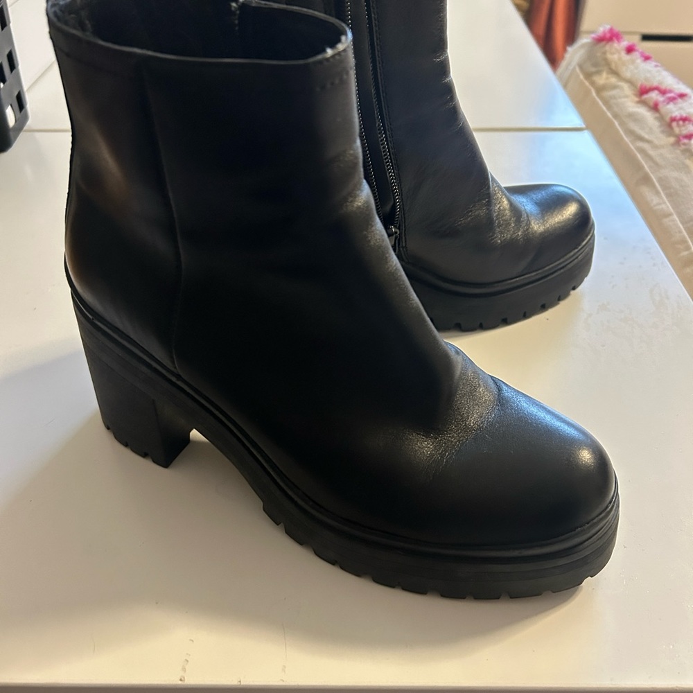 Jeffrey Campbell leather boots size 6